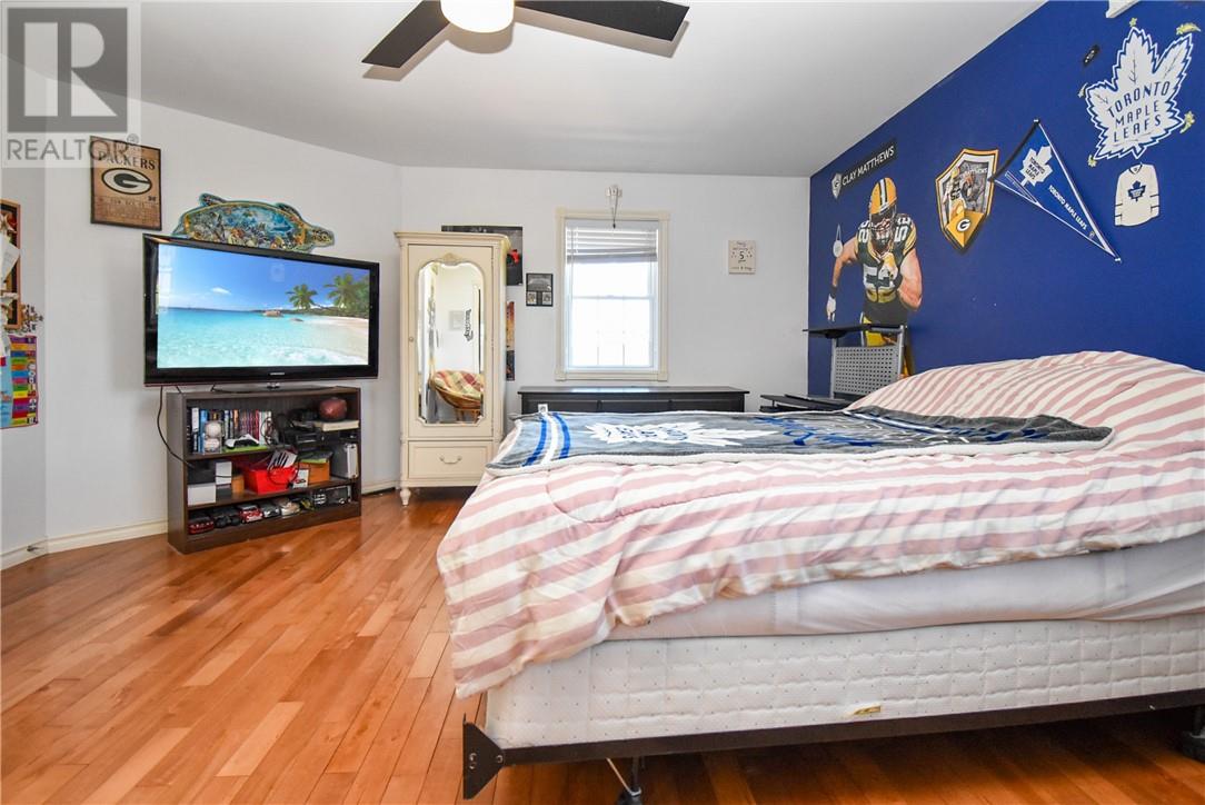 110 Armstrong Road - Image 33