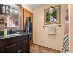 3pc Bathroom - 36 Pembroke Road, Rosthern Rm No  403, SK S0K1X1 Photo 13