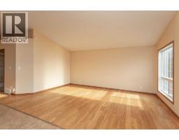 236 Kingston Drive, Red Deer, AB T4P0A7 Photo 15