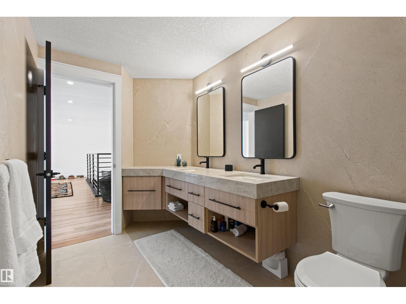#106 9020 Jasper AV NW - 27
