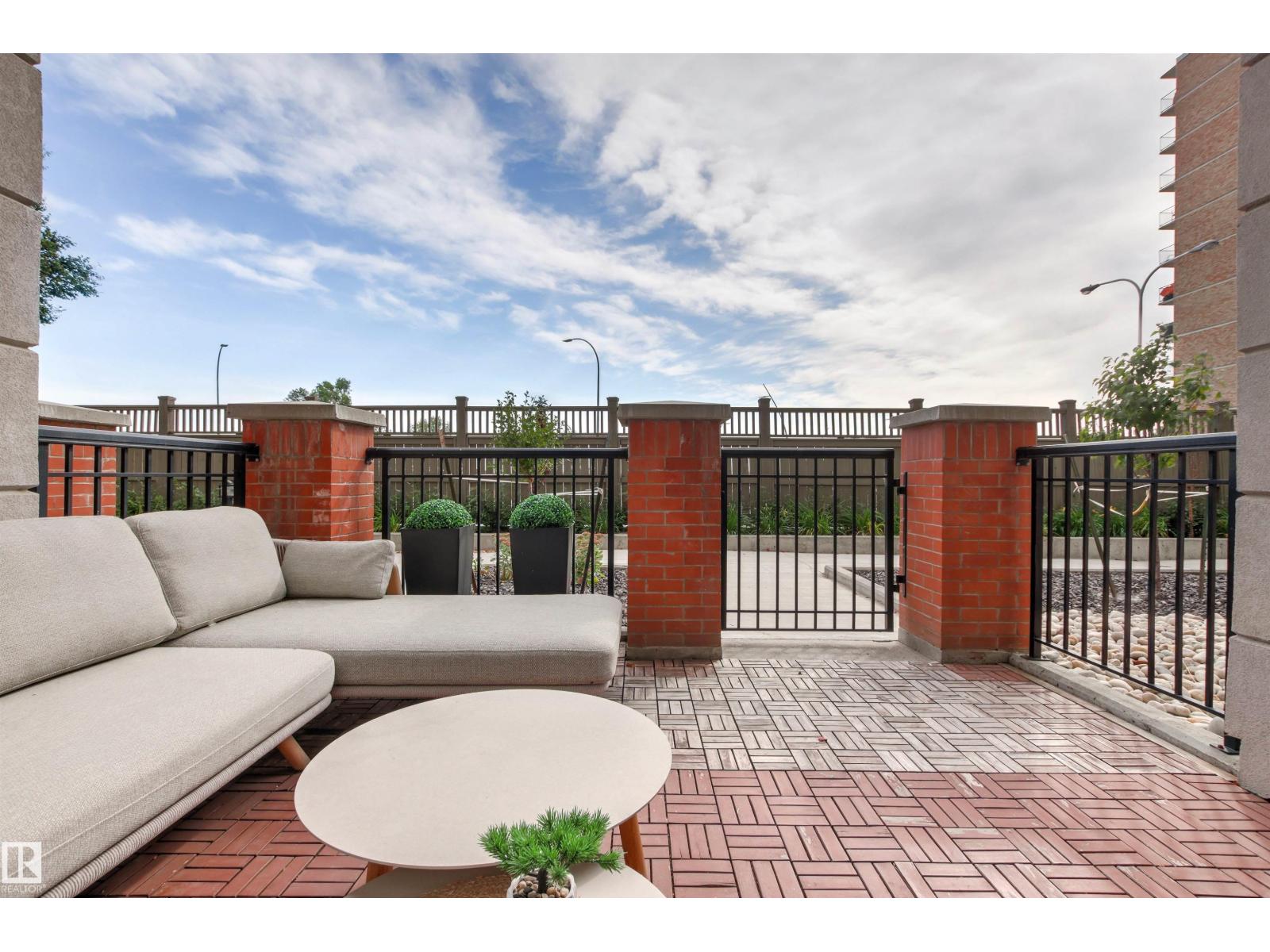 #106 9020 Jasper AV NW - 31