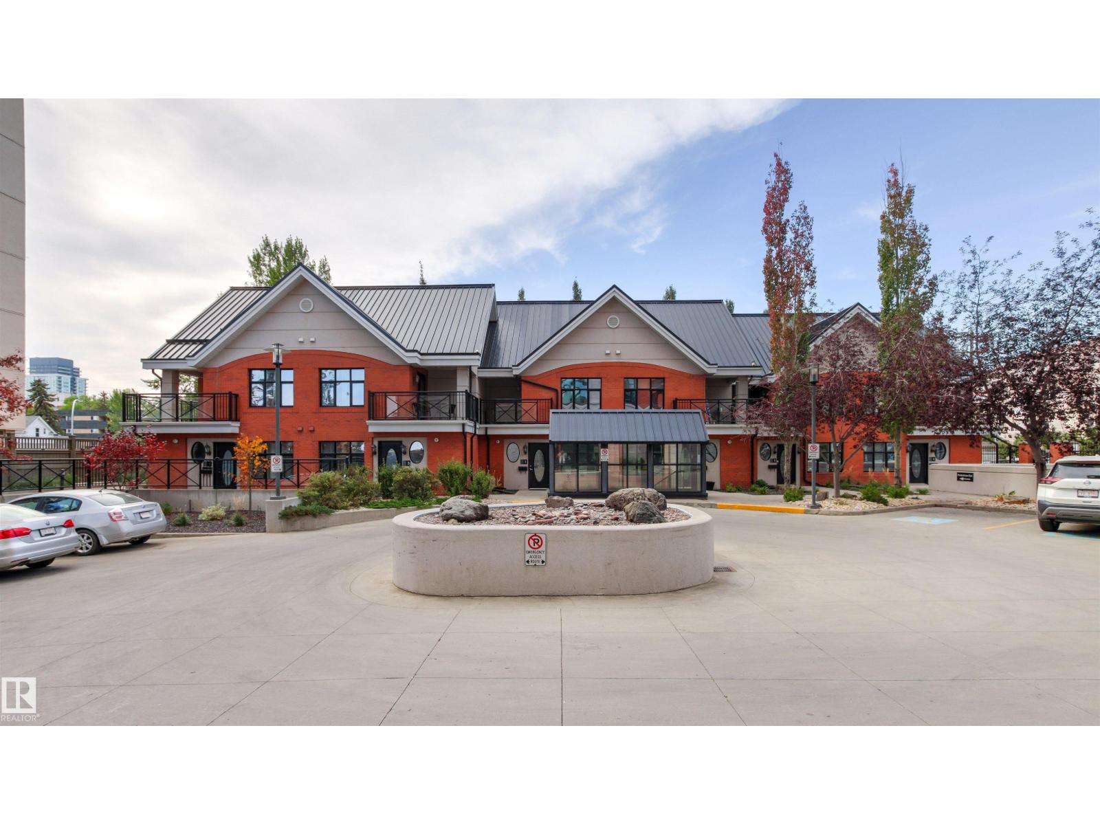 #106 9020 Jasper AV NW - 40