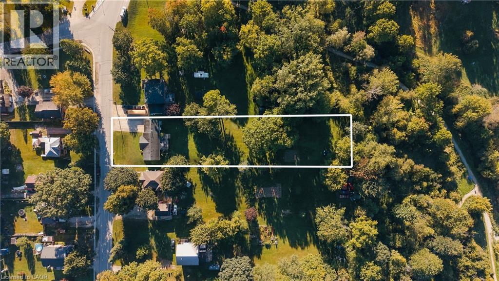 1065 Howick Street — photo 22