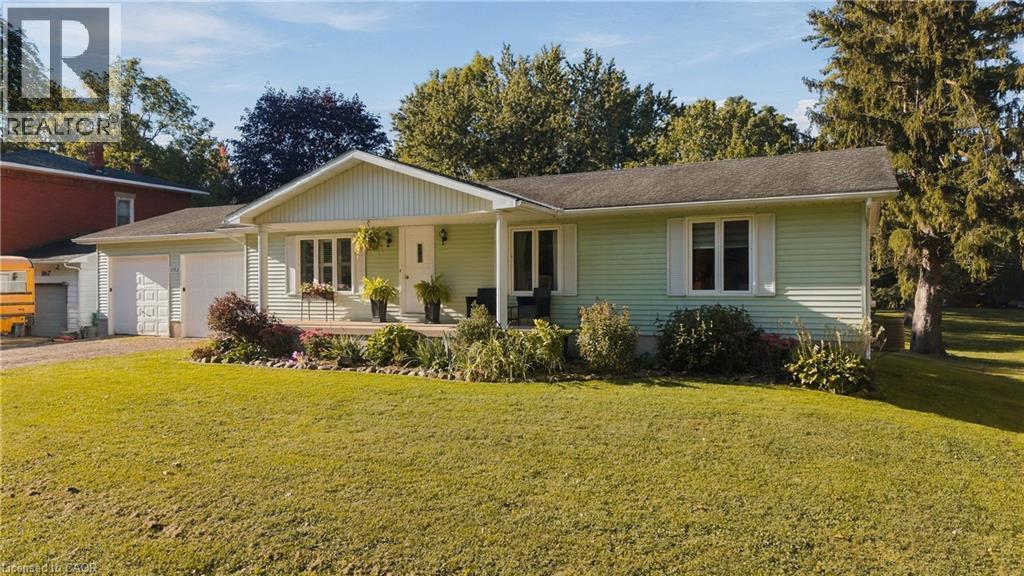 1065 Howick Street — photo 34