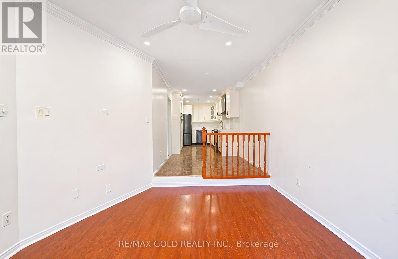 15 AMAZON COURT - 21