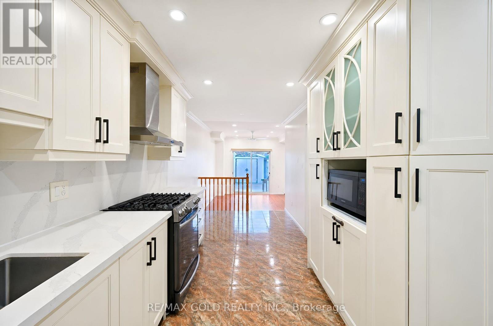 15 AMAZON COURT - Image 17