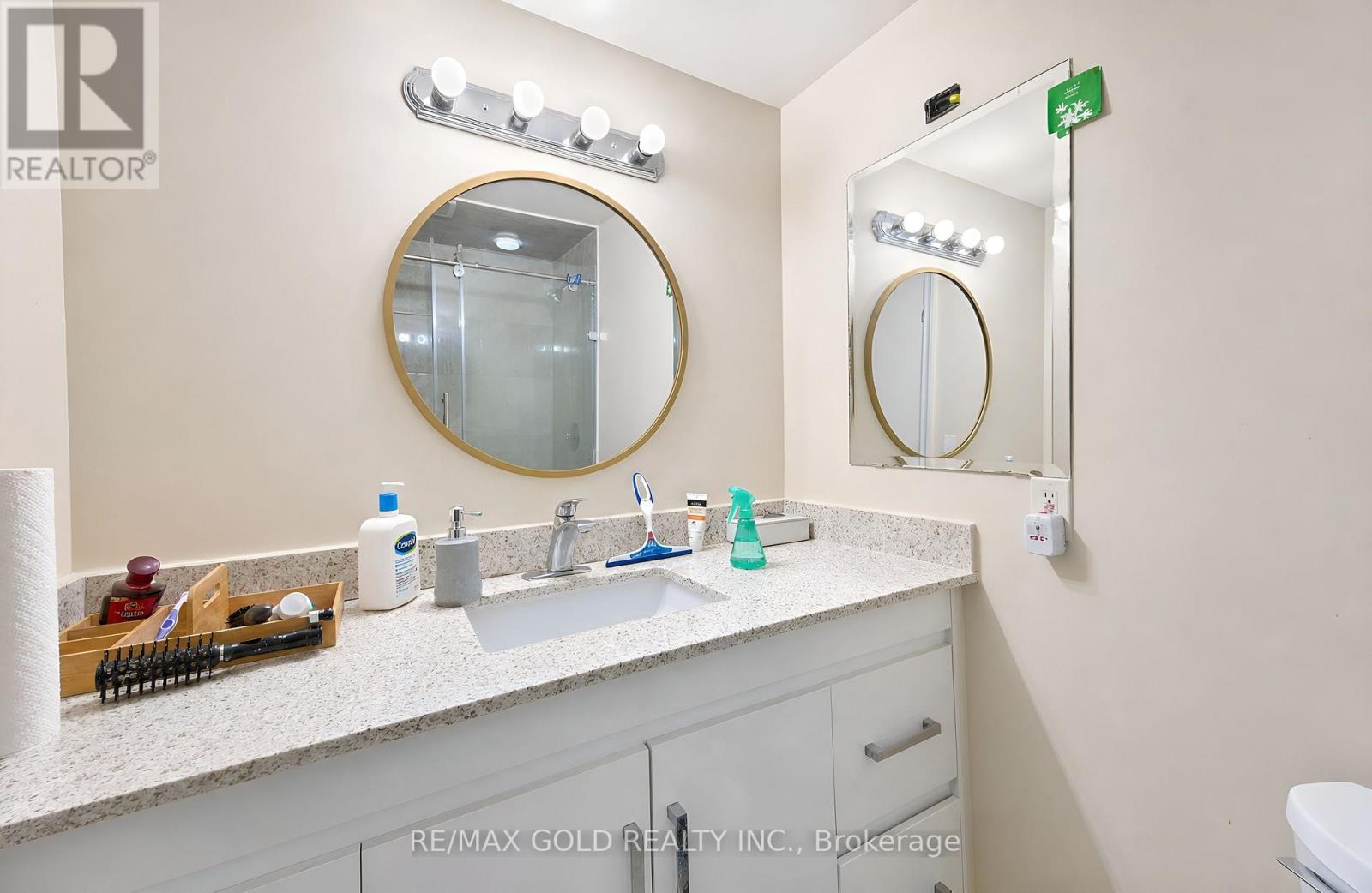 15 AMAZON COURT - Image 44