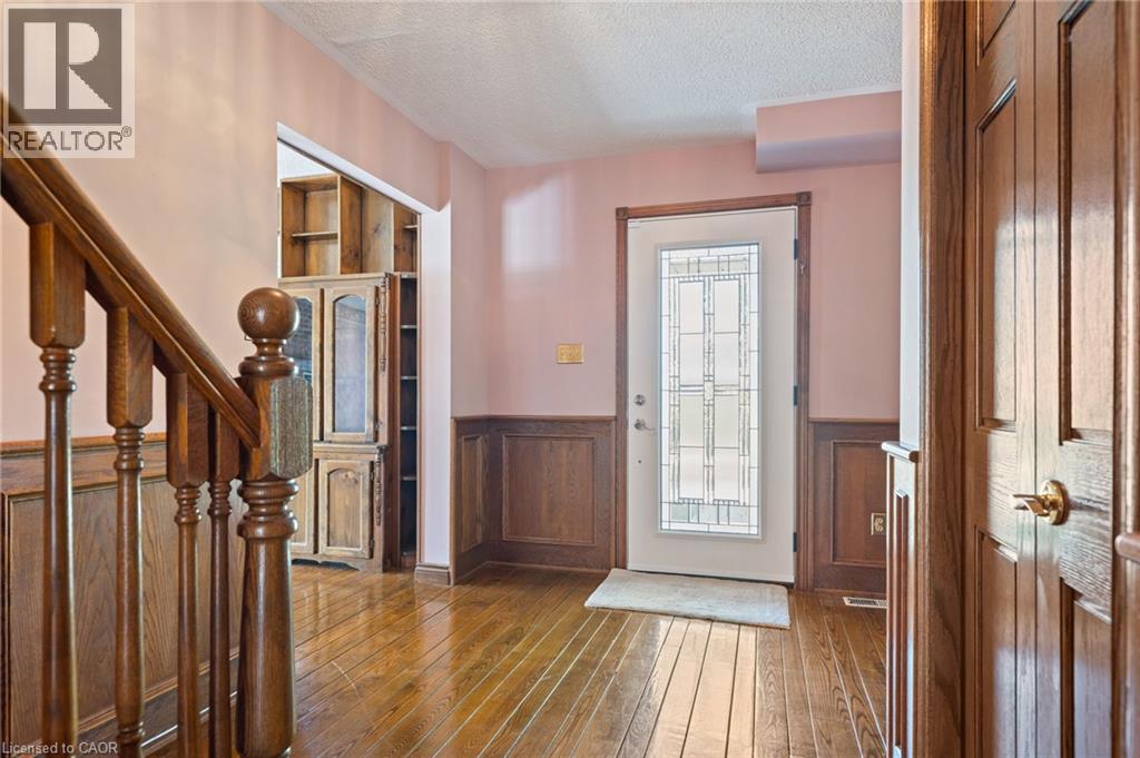 354 MECHANIC Street, Waterford — photo 4