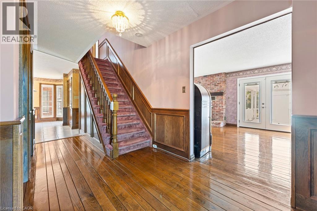 354 MECHANIC Street, Waterford — photo 5