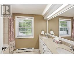 25 Riverside Drive, Kingston), ON K7L4V1 Photo 44