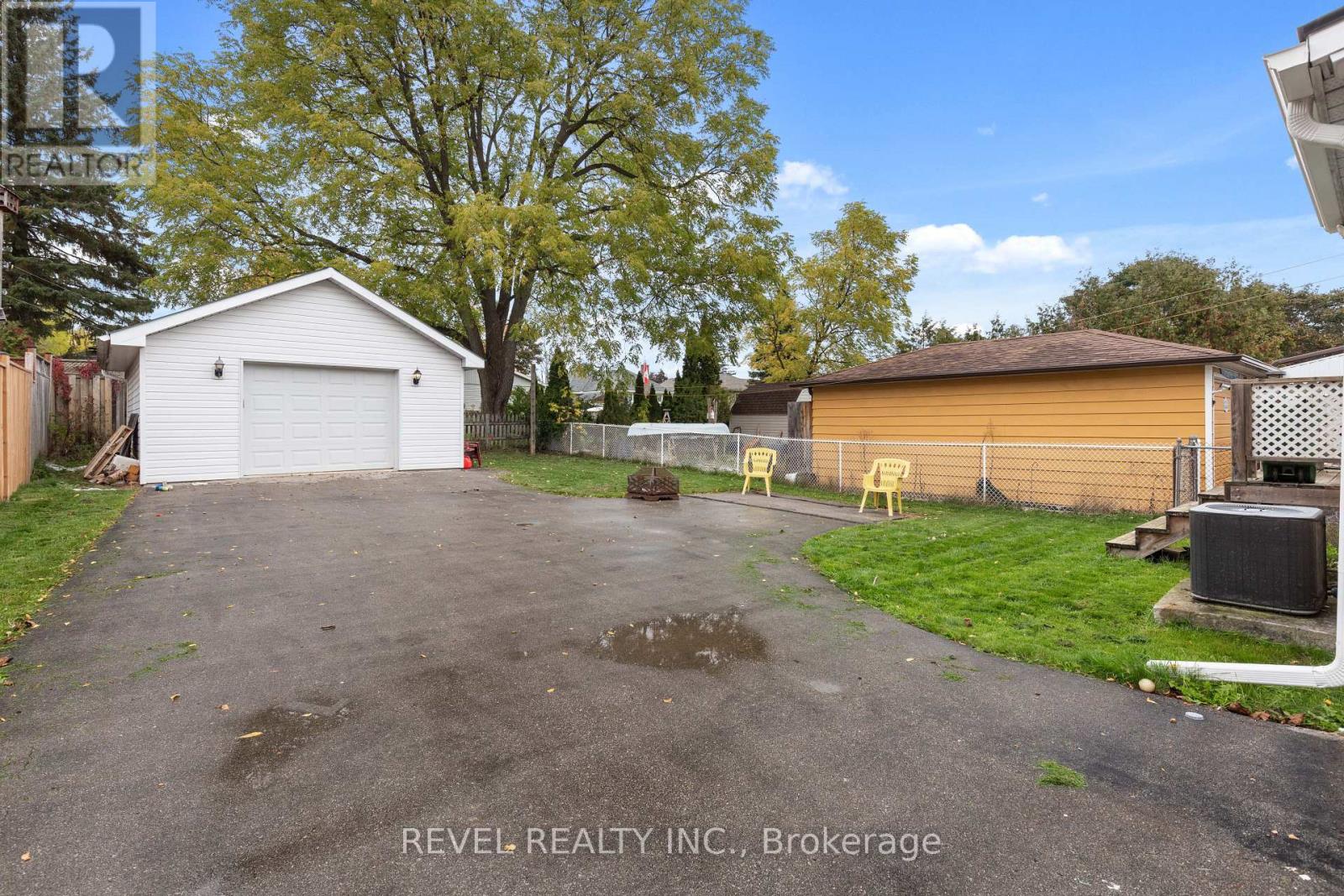 20 DIVISION STREET - 32