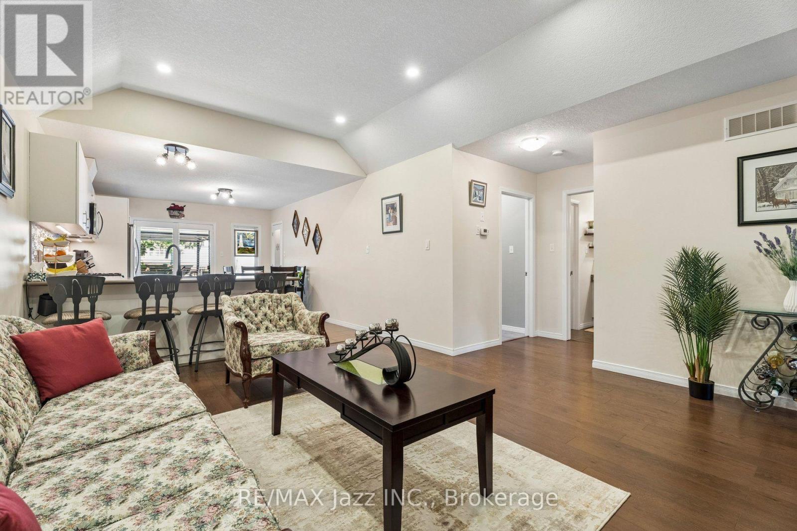 9 TRILLIUM WAY - 9