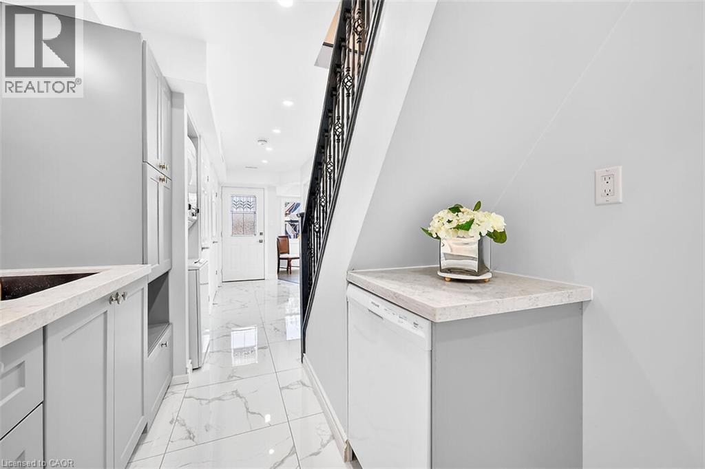 4 ALBEMARLE Street - 14
