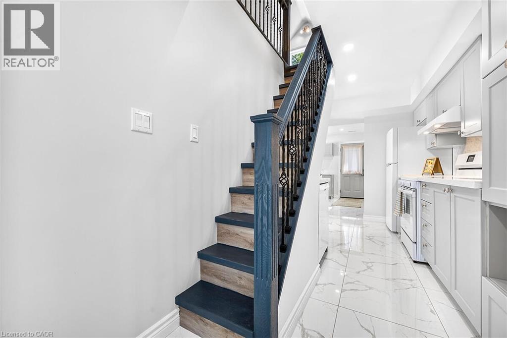 4 ALBEMARLE Street - 19