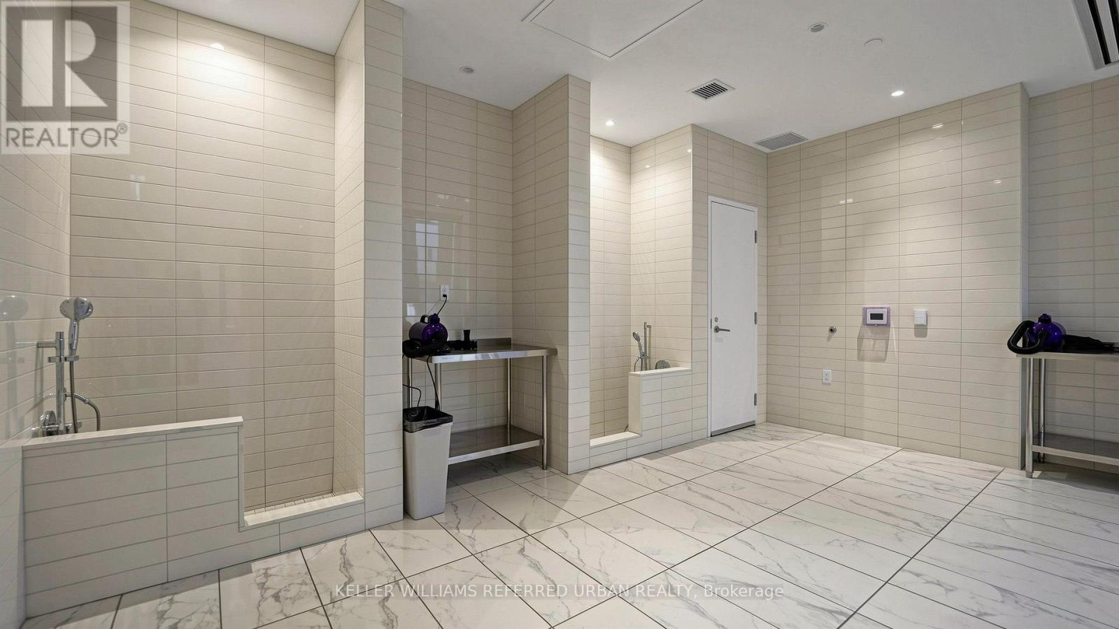 #2403 238 SIMCOE STREET - 24
