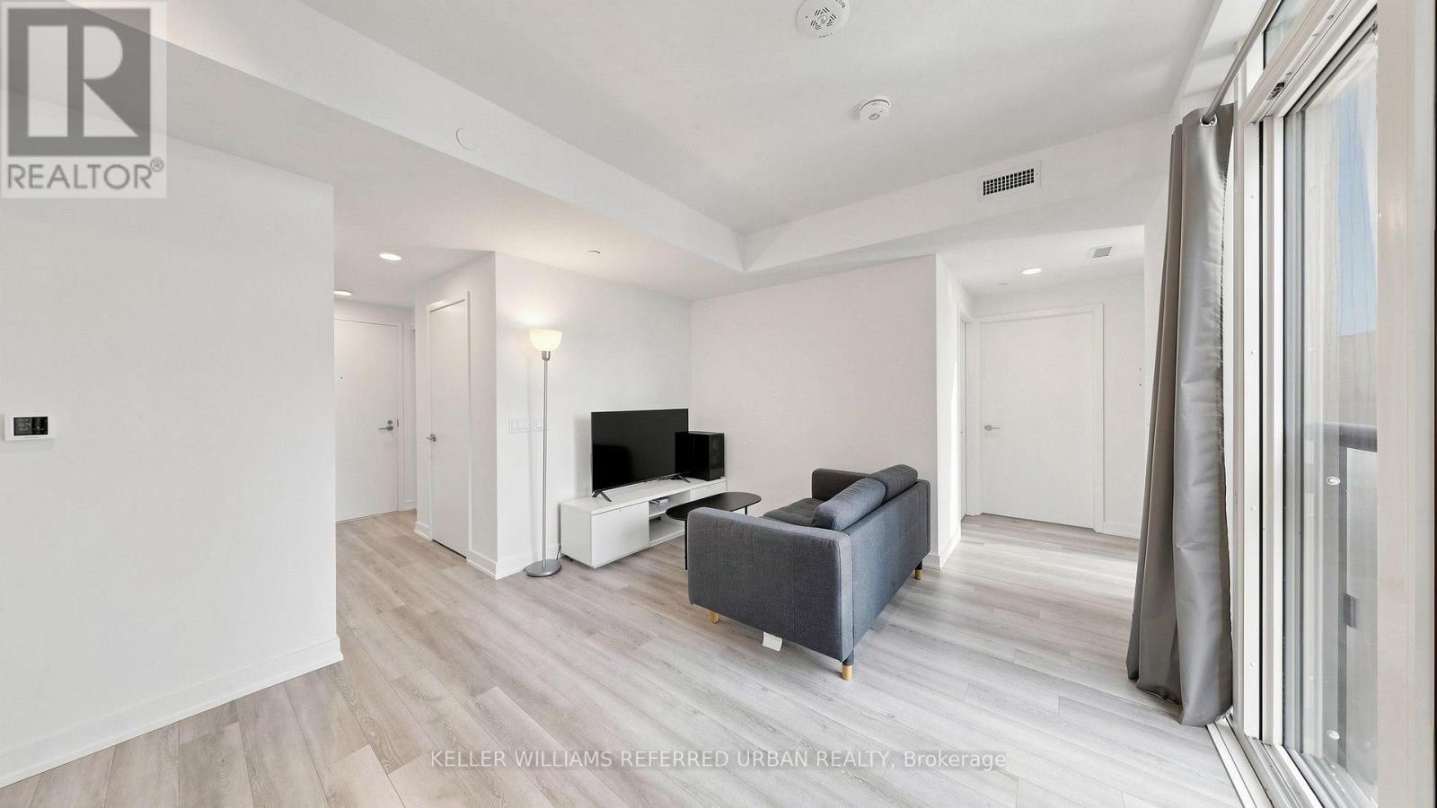 #2403 238 SIMCOE STREET - 3