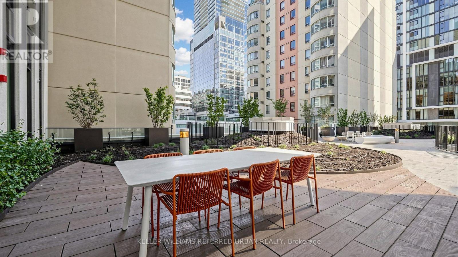 #2403 238 SIMCOE STREET - Image 30