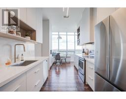 2302 - 500 St Clair Avenue W, Toronto, ON M6C1A8 Photo 12