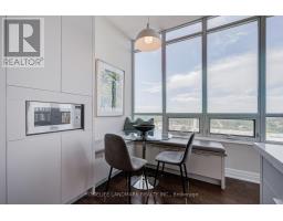 2302 - 500 St Clair Avenue W, Toronto, ON M6C1A8 Photo 15