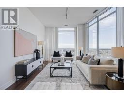2302 - 500 St Clair Avenue W, Toronto, ON M6C1A8 Photo 8