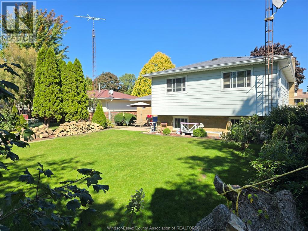 33 BENNIE AVENUE - 28