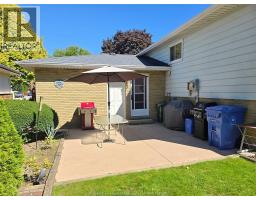 33 Bennie, Leamington, ON N8H4M2 Photo 30