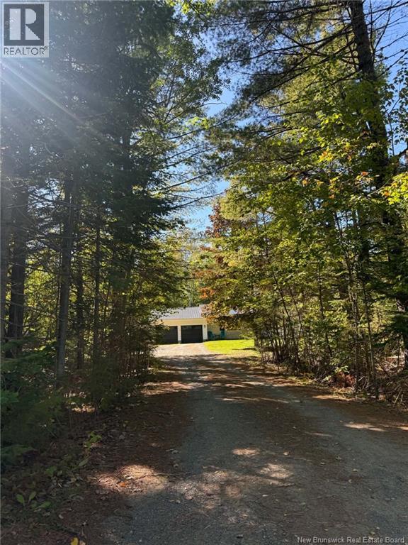15 McKinnon Road, Miramichi, New Brunswick, E1V5Y1, Miramichi, New Brunswick — photo 2 of 5