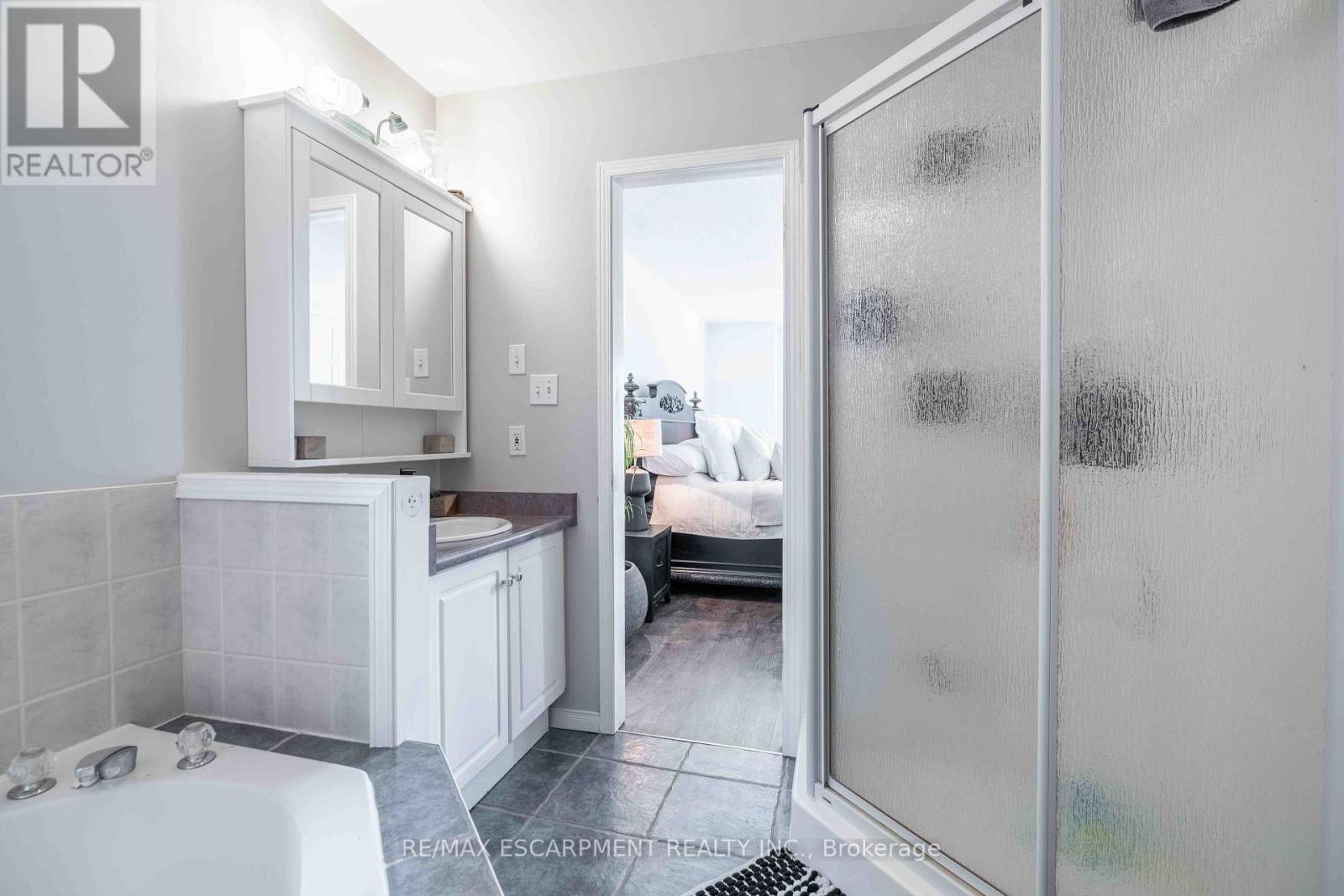 136 BRAEMAR AVENUE - Image 23