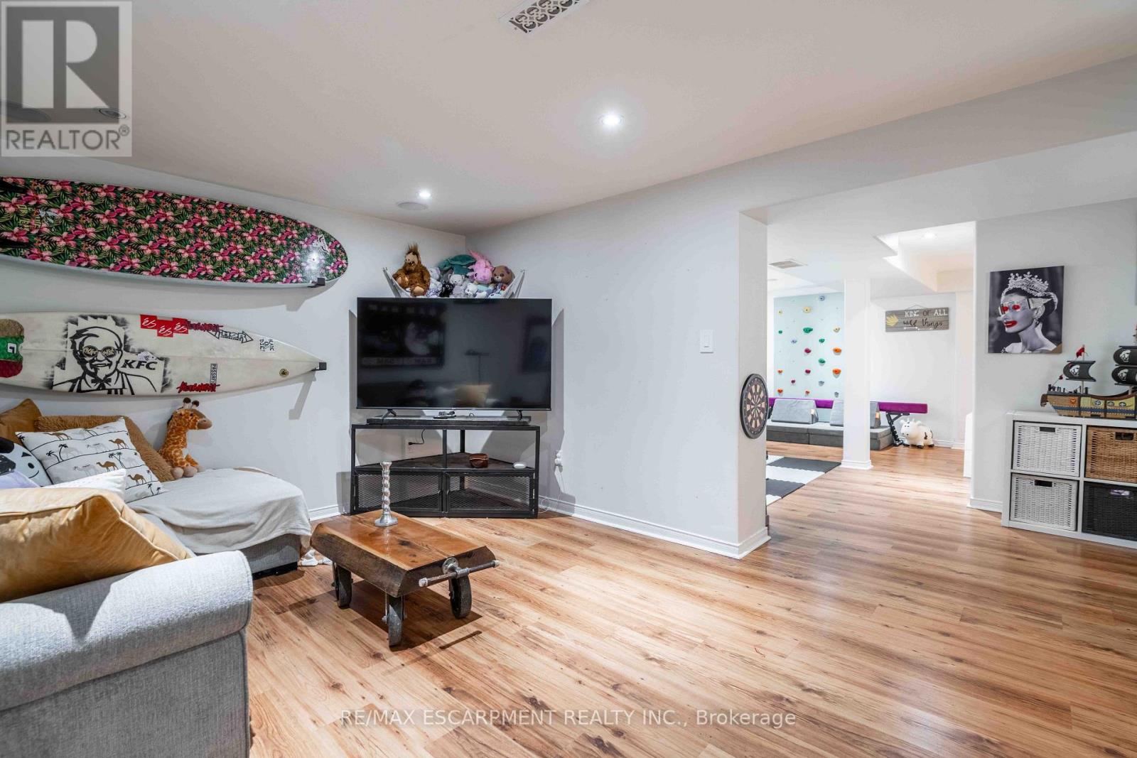 136 BRAEMAR AVENUE - 31