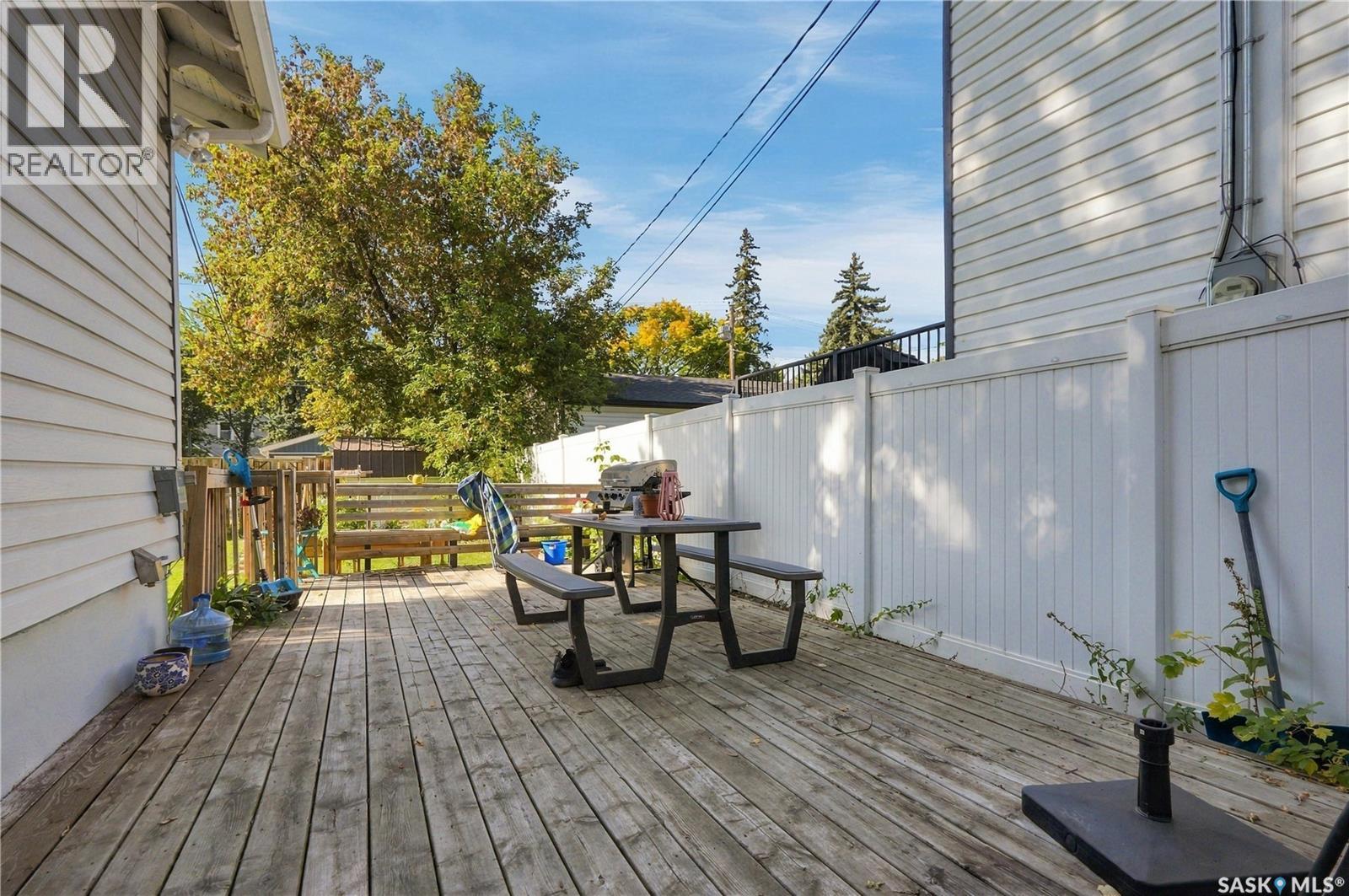 1716 Lorne AVENUE - 39
