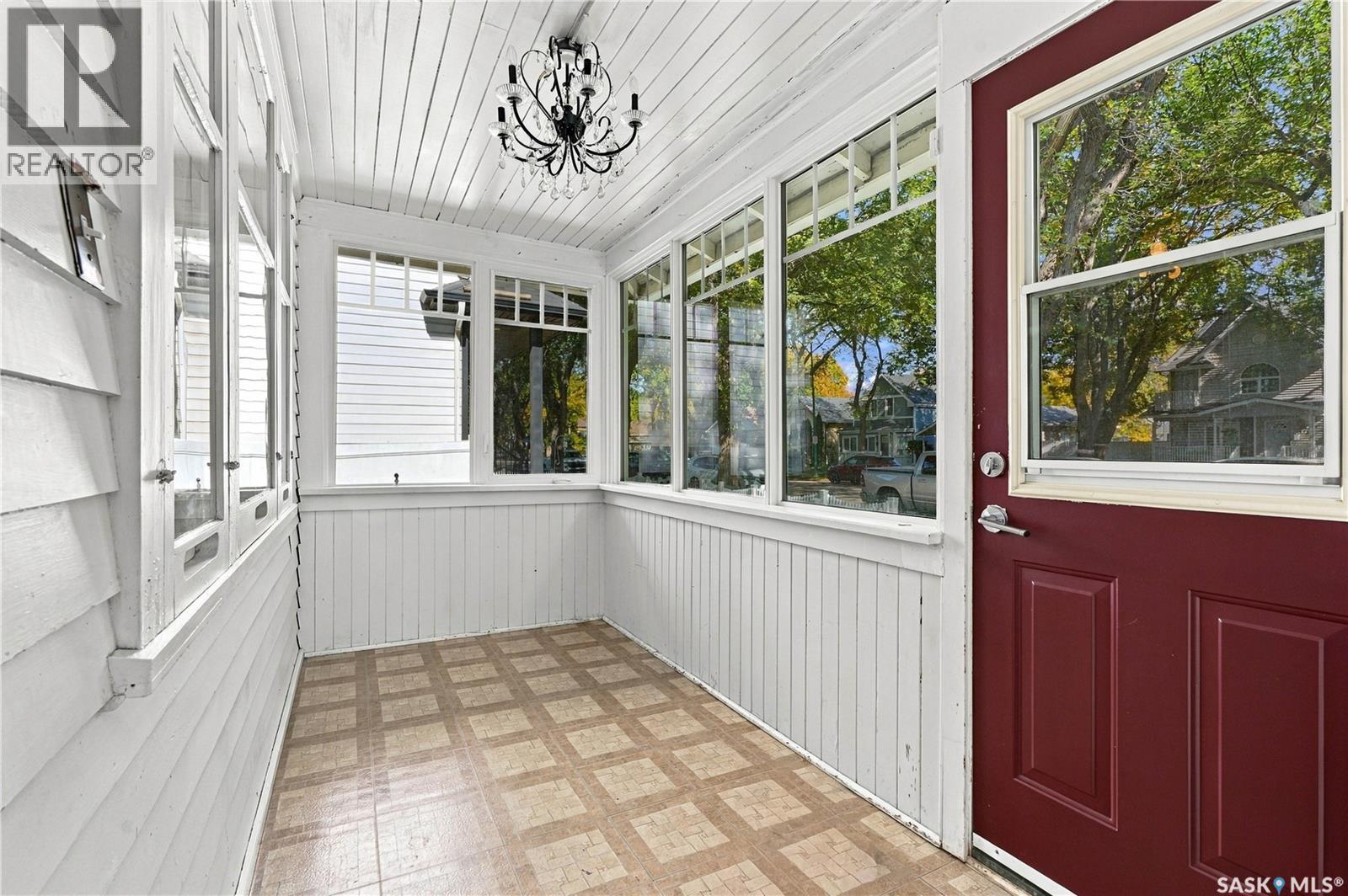 1716 Lorne AVENUE, Saskatoon — photo 6