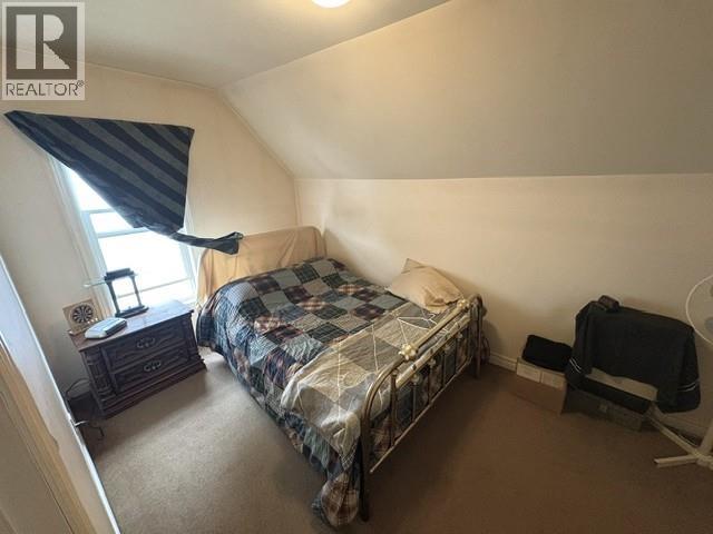 404 RUSSELL STREET South - 14