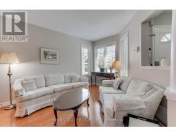 Living room - 130 Rush Road, Aurora, ON L4G7G4 Photo 7