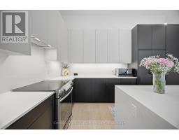 Games room - 273c Ranee Avenue, Toronto, ON M6A1N7 Photo 11