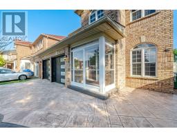 Eating area - 4 Sunnybrook Crescent, Brampton, ON L7A1Y2 Photo 8
