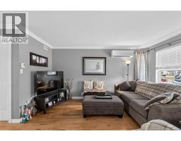 75 Christopher Crescent, photo 4