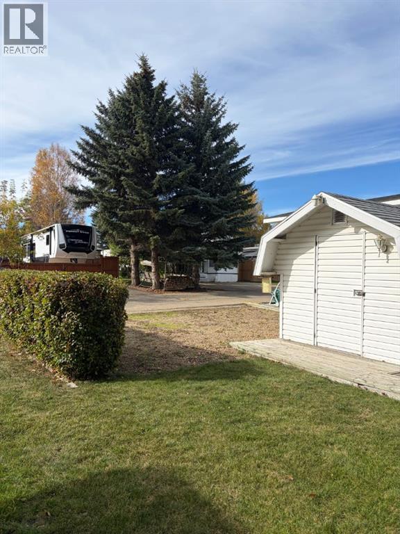 3 Points West Resort, Sylvan Lake, Alberta, T4S1T3, Sylvan Lake, Alberta — photo 4 of 5