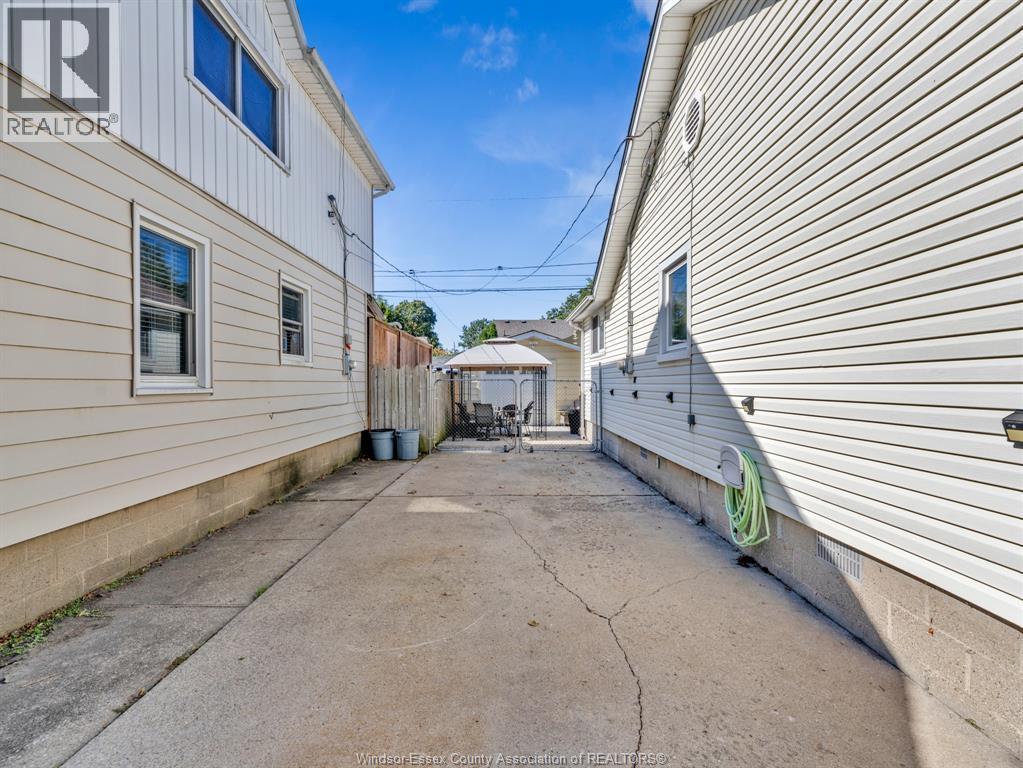 1909 Westcott ROAD - 21