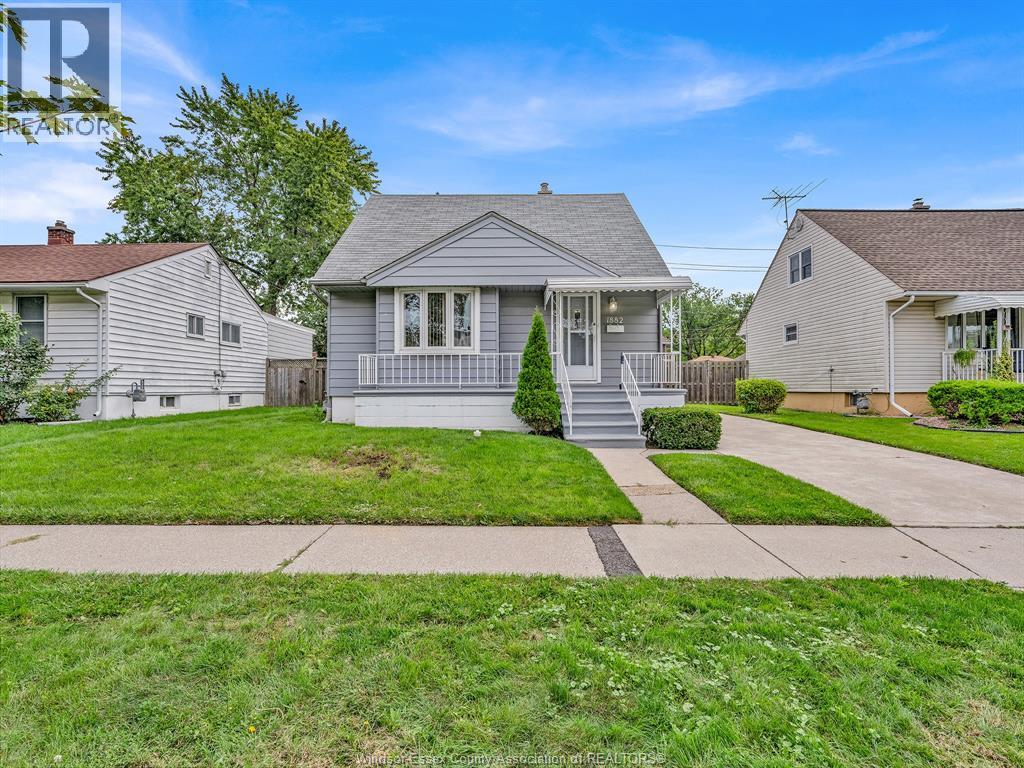 1882 MALTA Road, Windsor, Ontario, N8W4H2, Windsor, Ontario — photo 4 of 5