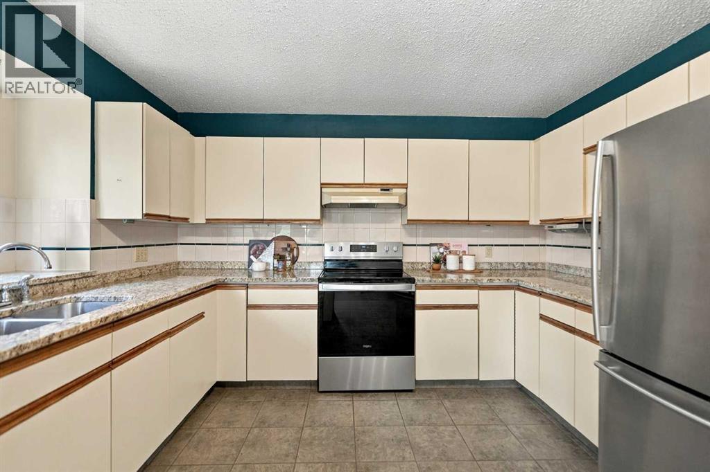2820 Signal Hill Drive SW - 9