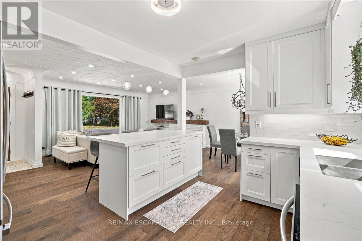 38 ENMORE AVENUE - 14