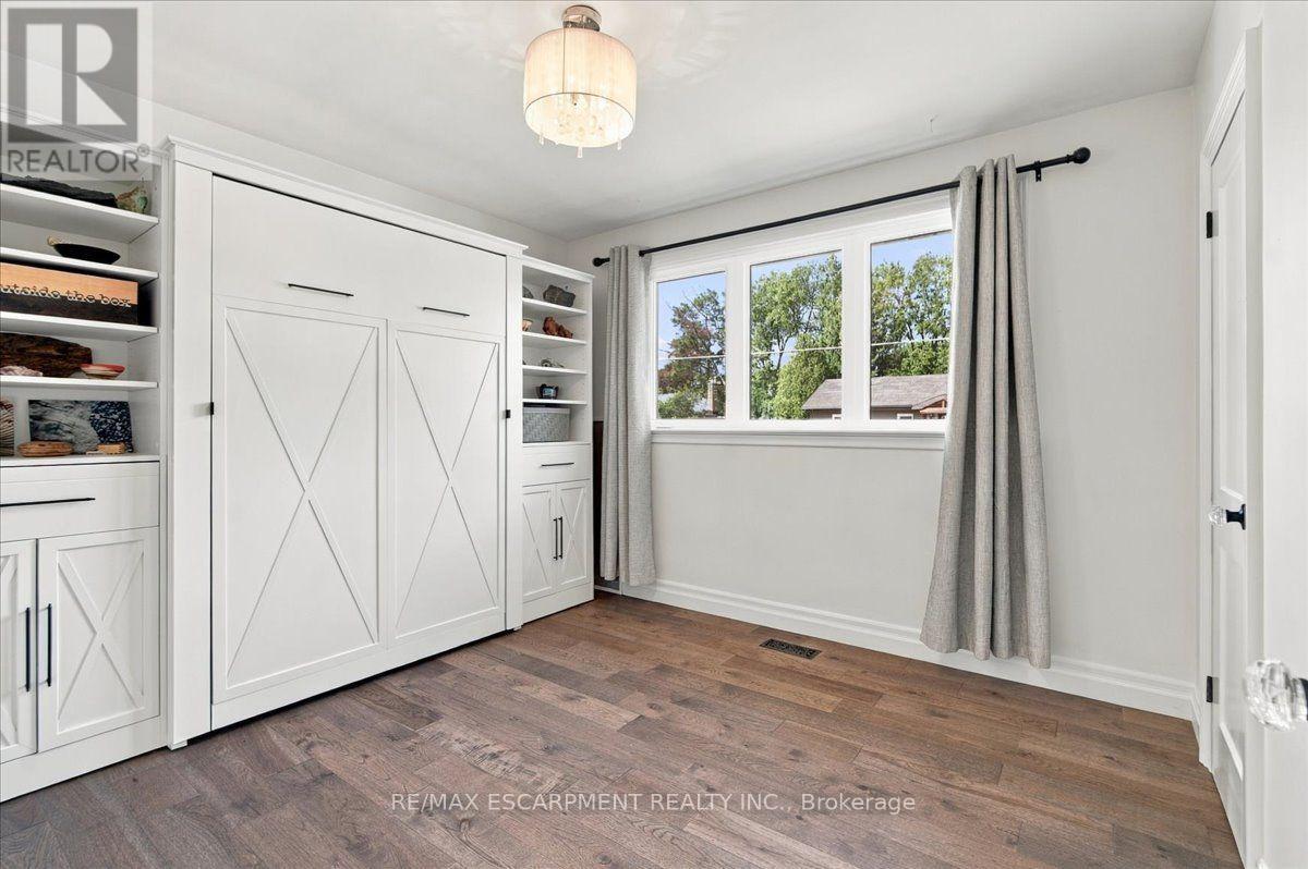 38 ENMORE AVENUE - 19