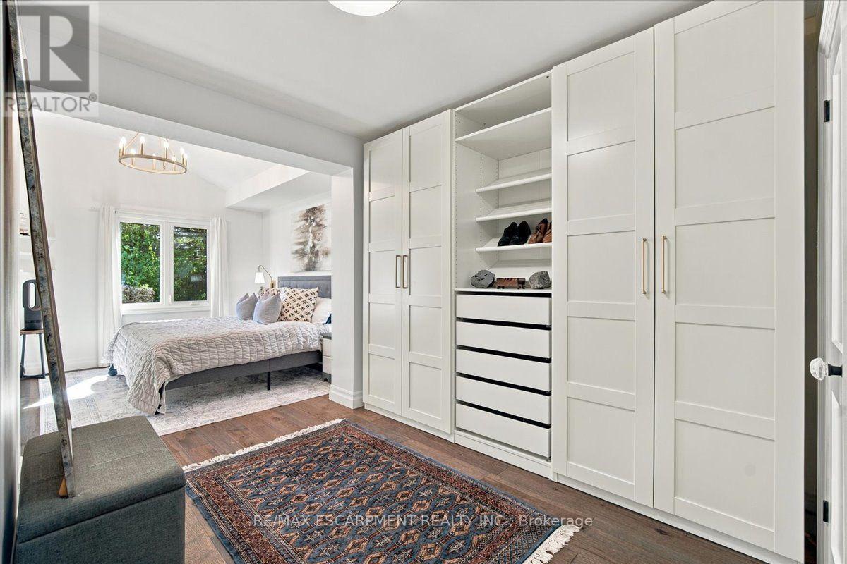 38 ENMORE AVENUE - 21