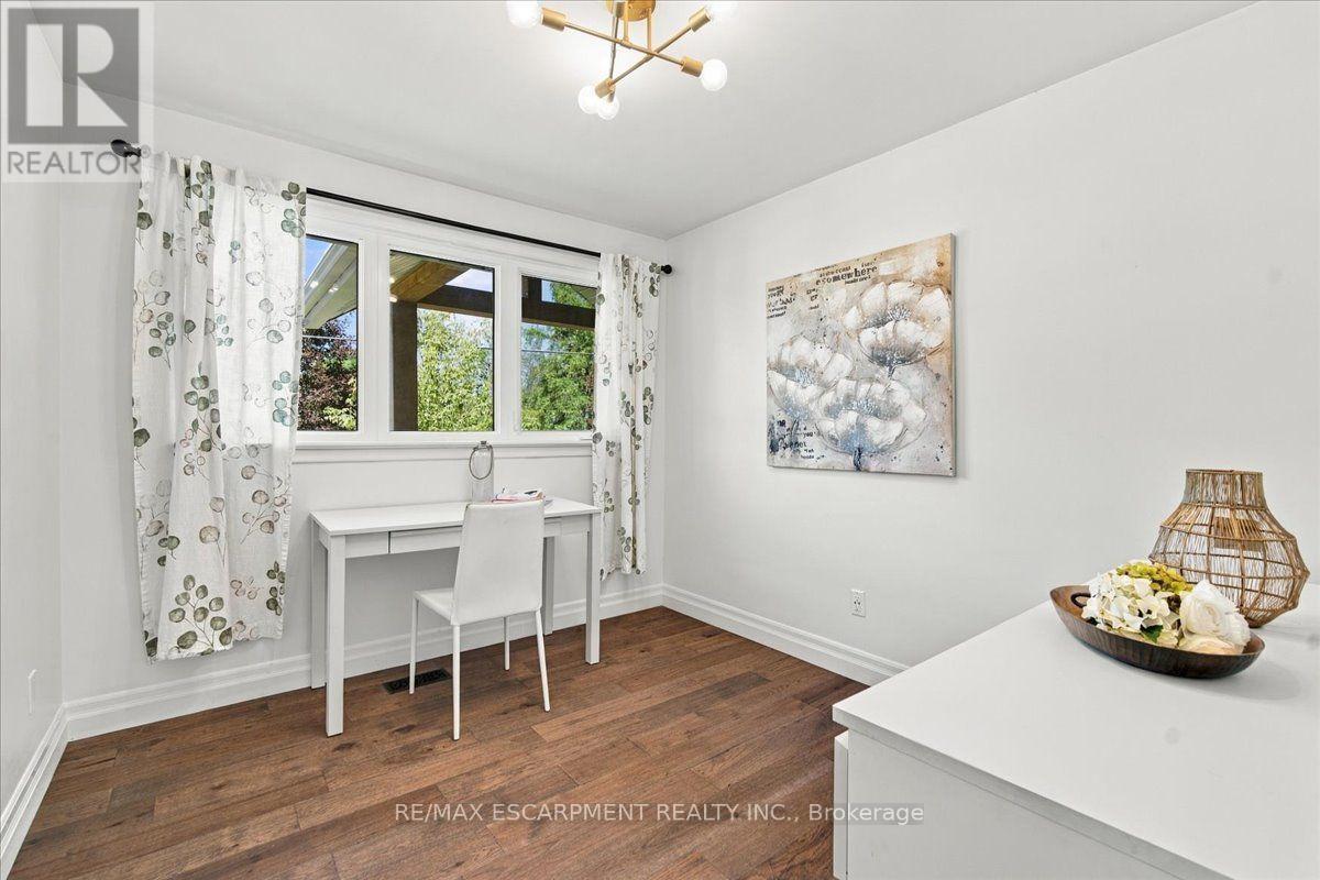 38 ENMORE AVENUE - Image 27