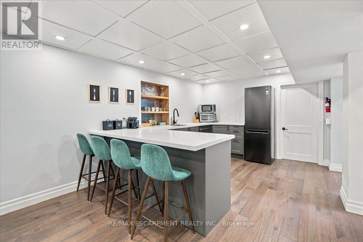 38 ENMORE AVENUE - Image 30