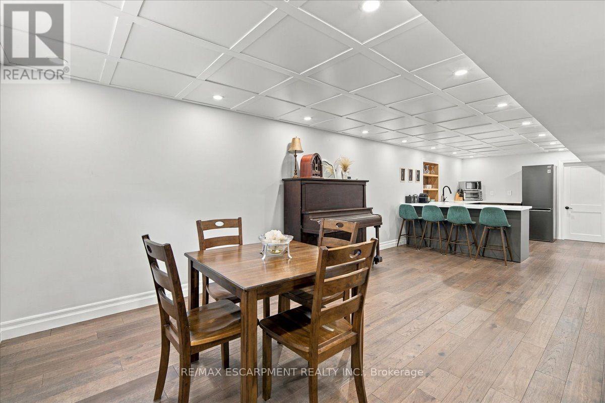 38 ENMORE AVENUE - 34