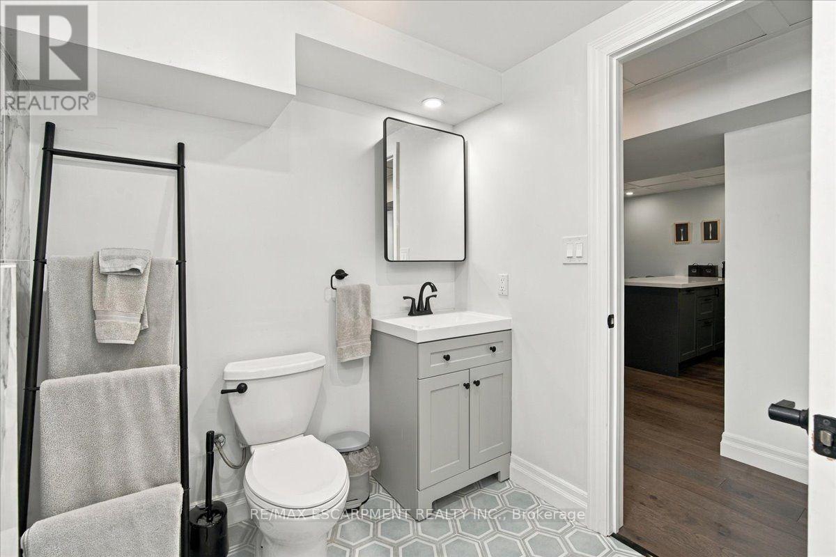 38 ENMORE AVENUE - Image 38