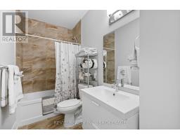 14 - 130 Water Street E, Gananoque, ON K7G0A8 Photo 17