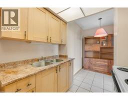 1333 Bloor Street Unit# 718, Mississauga, ON L4Y3T6 Photo 11