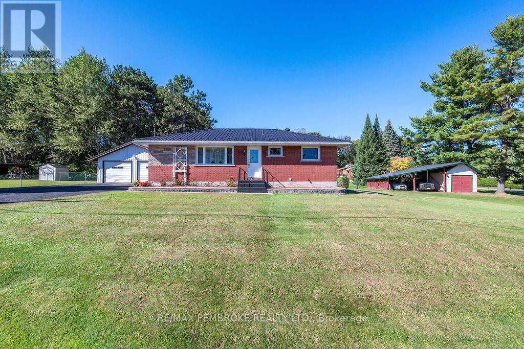 Property for sale at 41 CENTRE STREET W
